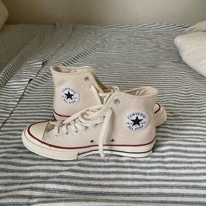 Chuck 70 Vintage Canvas Converse High Tops in Parchment - Size 8.5